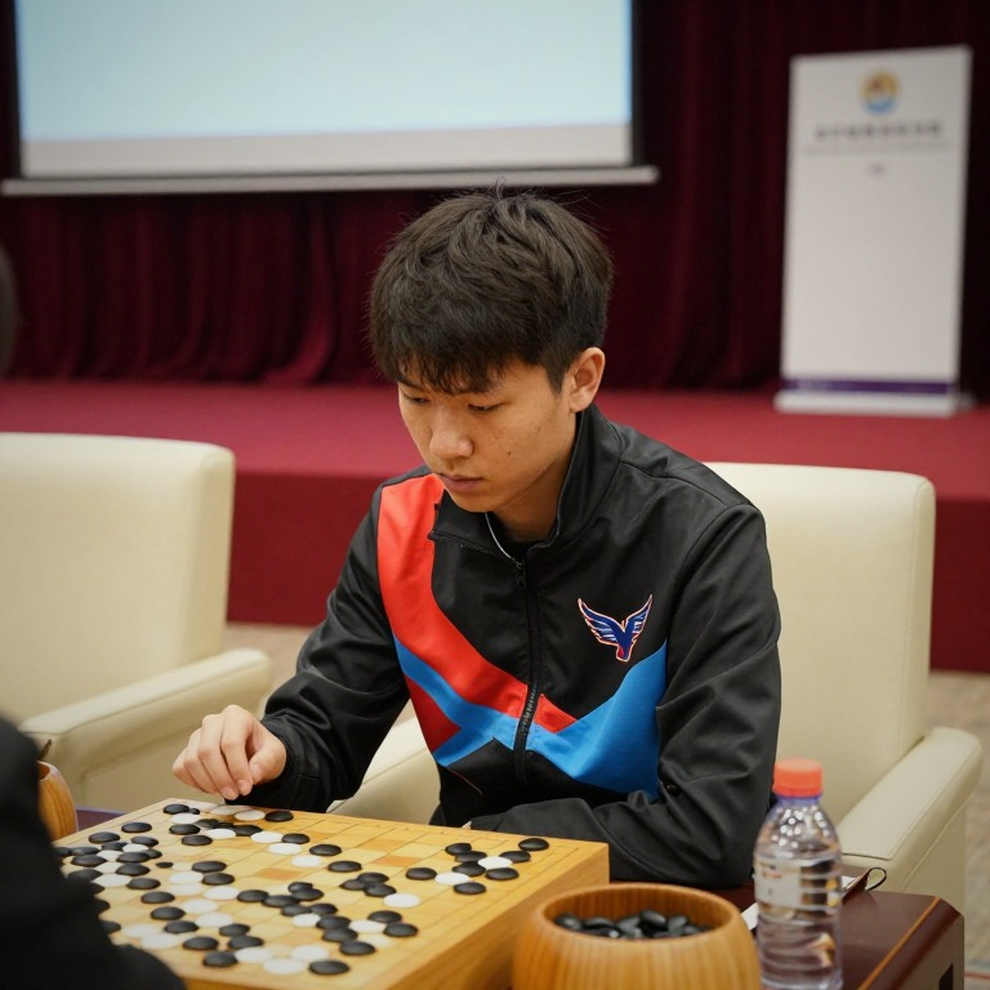 GCL 2026: Nepomniachtchi khiến Carlsen toát mồ hôi trước khi hạ Sindarov bằng đồng hồ GCL 2026: Nepomniachtchi khiến Carlsen toát mồ hôi trước khi hạ Sindarov bằng đồng hồ