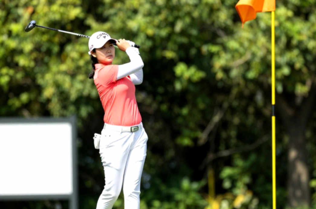 Tony Finau và cây putter "khúc côn cầu": bóc tách một cuộc khủng hoảng bằng dữ liệu — và bằng khoảng trống của nó
