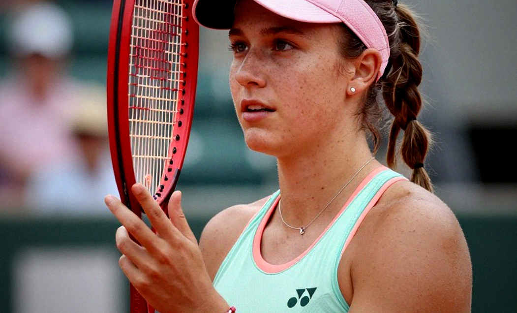Bắc Kinh mất cả số 1 lẫn số 2: Sabalenka thua ở game đỡ bóng, không phải ở cú giao