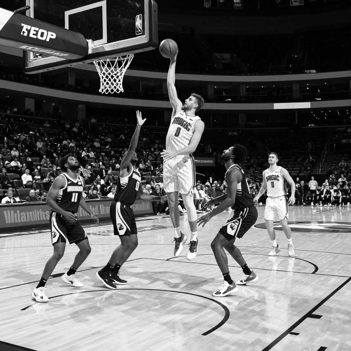 Porziņģis, 40 triệu đô và khoảng lặng thông tin ở Golden State