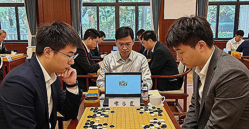 Khi bảng dữ liệu trống: kỷ luật im lặng của người phân tích esports