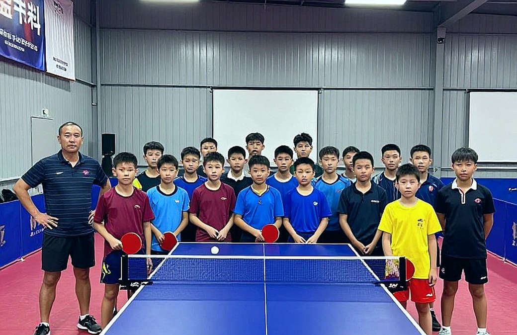 Cú run tay và điểm bảo vệ: mùa giải bóng bàn không cho ai nghỉ