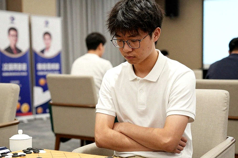 Từ UzChess Cup: Một 'ván cờ mẫu mực' không có dữ liệu để kiểm chứng