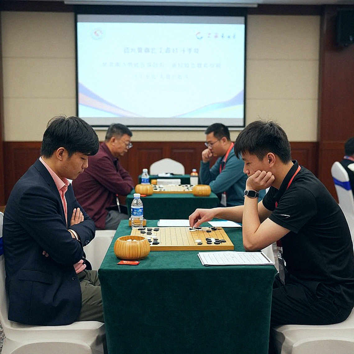 GCL 2026: Nepomniachtchi khiến Carlsen toát mồ hôi trước khi hạ Sindarov bằng đồng hồ GCL 2026: Nepomniachtchi khiến Carlsen toát mồ hôi trước khi hạ Sindarov bằng đồng hồ